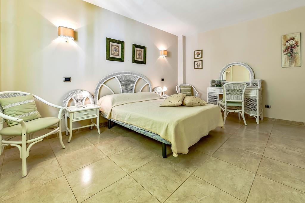 Apartment Sunset Harbour Адехе Экстерьер фото